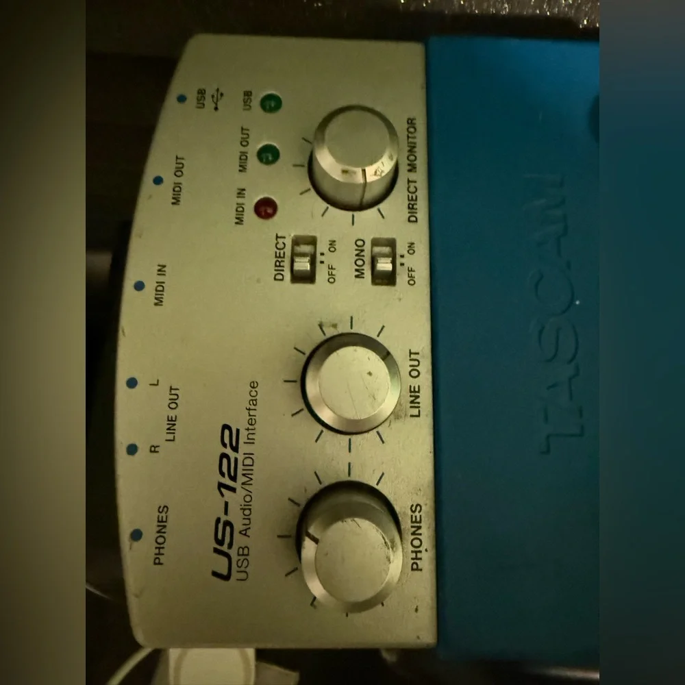 Tascam US-122 usb audio interface